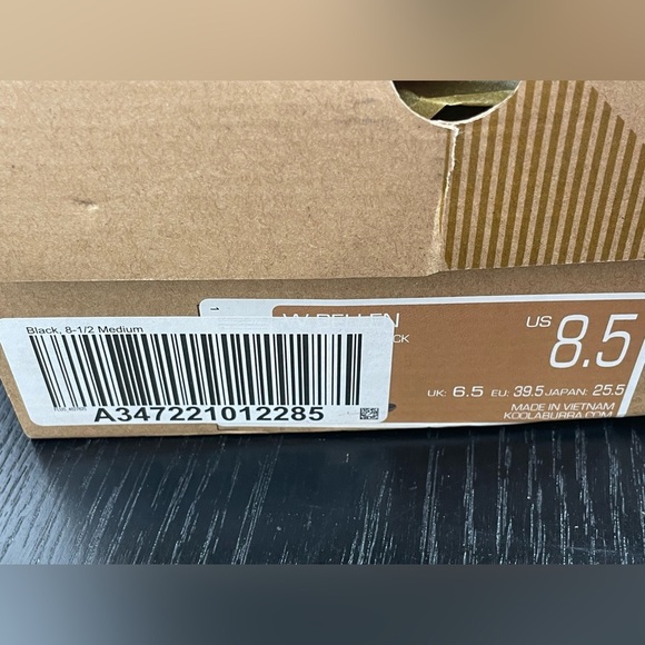 KOOLABURRA ORTHOLITE BY UGG black studded block heel sandals | 8.5 - Picture 6 of 6